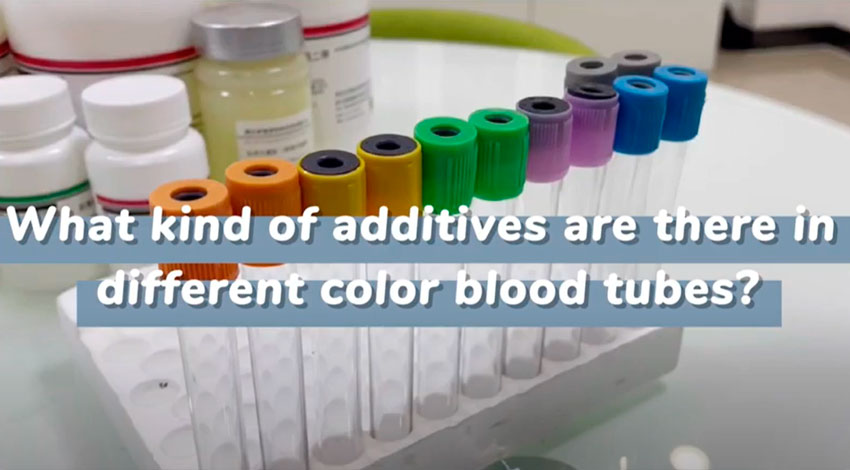 Quel genre d'additifs sont là dans différents tubes de sang de couleur
